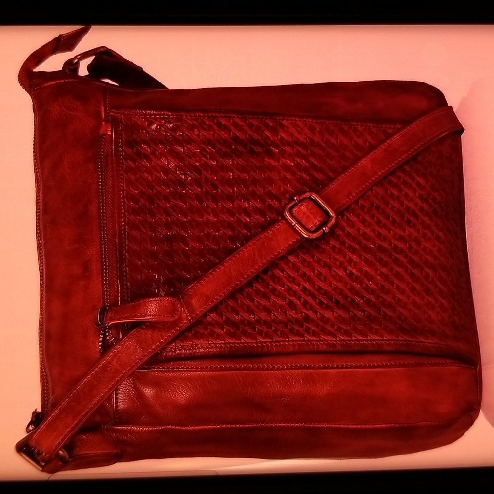 Leather crossbody purse